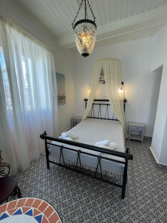 Burgos Barrio Hotel Naxos City Luaran gambar
