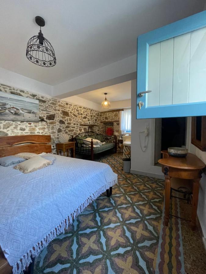 Burgos Barrio Hotel Naxos City Luaran gambar