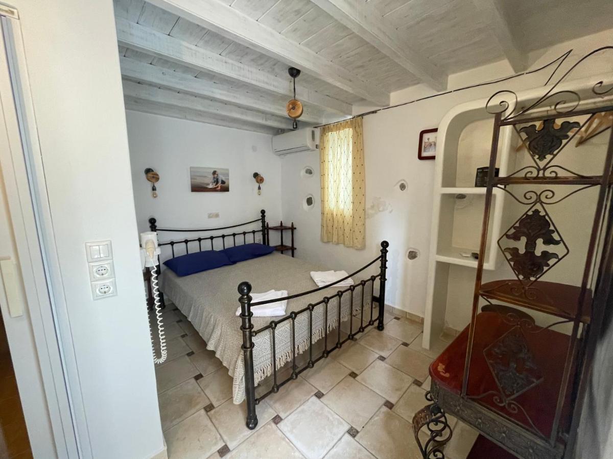 Burgos Barrio Hotel Naxos City Luaran gambar