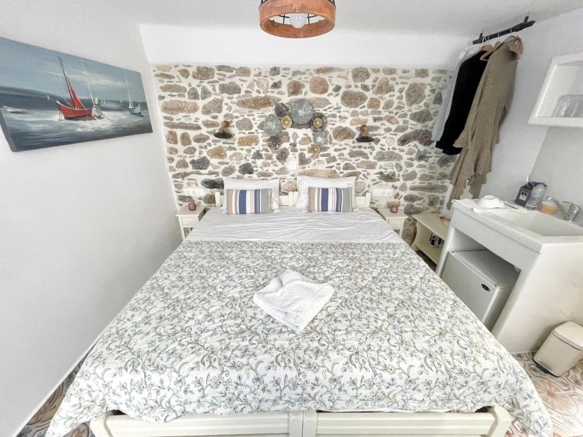 Burgos Barrio Hotel Naxos City Luaran gambar